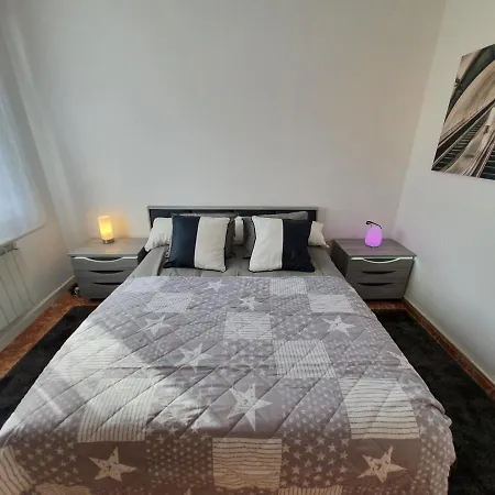 Lola - Casa Con Futbolin-billar-diana - 6pax - Vv-1734-as *