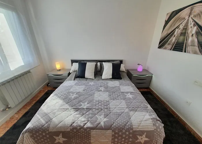 Lola - Casa Con Futbolin-billar-diana - 6pax - Vv-1734-as *