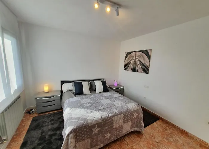 Lola - Casa Con Futbolin-billar-diana - 6pax - Vv-1734-as *